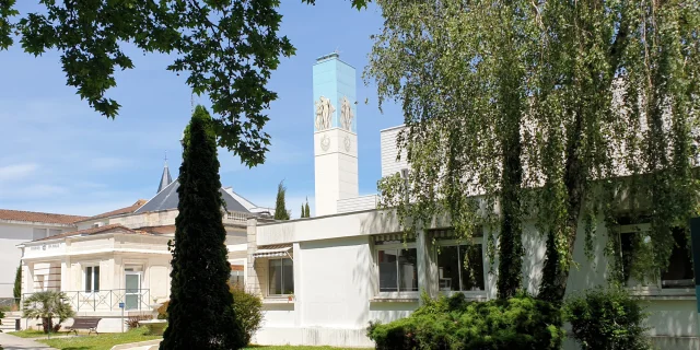 Thermes De Saujon bâtiment principal 2